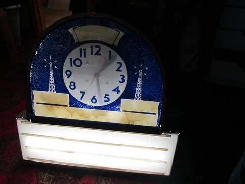 RARE Vintage Fluorescent Advertising "Radio Station  Clock", WORKS Cover