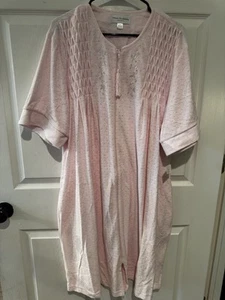 Miss Elaine Woman 1X robe pink Terry full front zip NEW - Picture 1 of 9