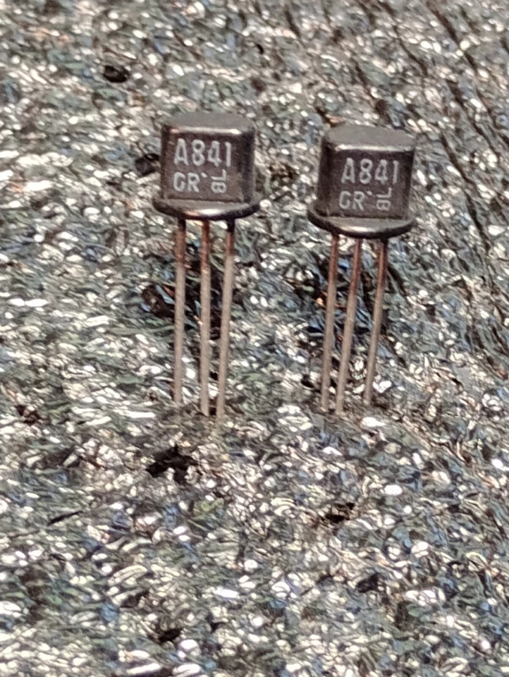 2SA841-GR Toshiba PNP Transistors-Vcb-60V-Vce-60V-Veb-5V-Ic50mA-Pc 200mW Ft-140  - Image 1 of 1