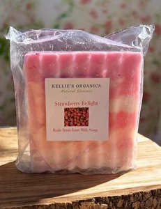 Goat Milk Strawberry Soap 4.5 oz - Picture 1 of 4
