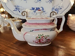 Antike Pearlwear Teekanne aus weicher Paste um 1800 handbemalt Blumen  - Bild 1 von 14