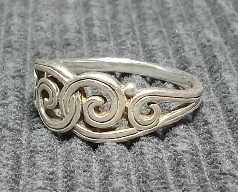 Retired James Avery Swirl Wave Ring Size 11 Sterling Silver - Image 1 of 4
