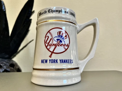 NEW YORK YANKEES SAN FRANCISCO GIANTS 1962 RARE World Series Stein Cover