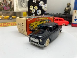 ALTE MINIALUXE KUNSTSTOFF PEUGEOT 403 SCHWARZ MOTOR ECH 1/43 EME - Bild 1 von 7