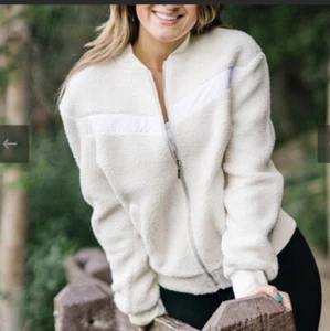 Zyia Active Jacket Womens Sz Small Ivory Full Zip Flying V Sherpa Fleece Jacket - Picture 1 of 7