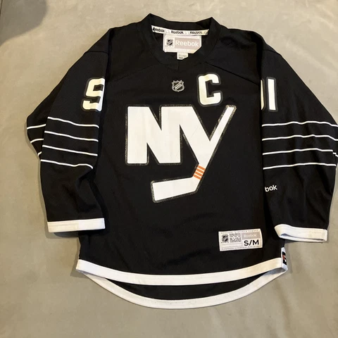 Reebok - New York Islanders - John Tavares - #91 - Black Jersey- Youth Size S/M Cover