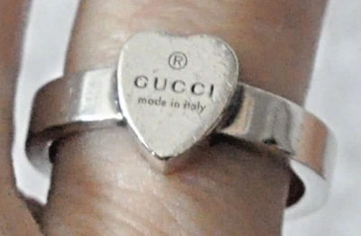 ANELLO CON CUORE GUCCI IN ARGENTO 925  - USATO SENZA SCATOLA - Immagine 1 di 2