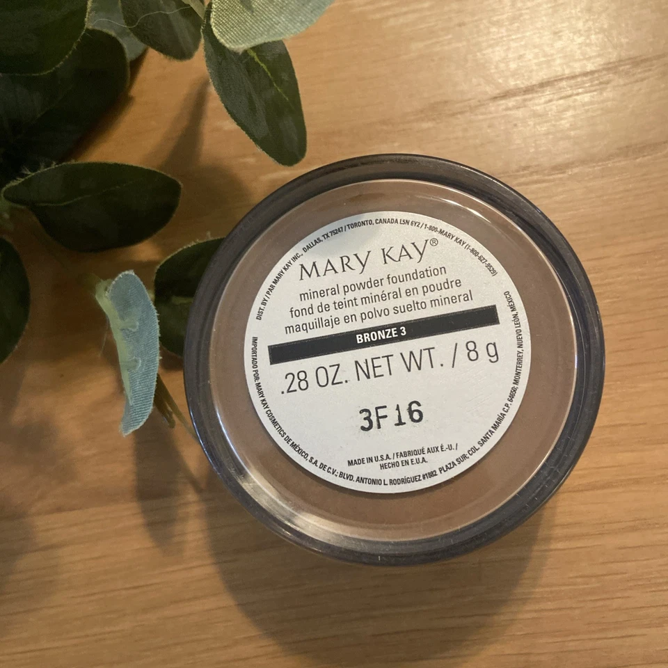 Mary Kay Mineral Powder Foundation Bronze 3 NEW - Image 1 of 3