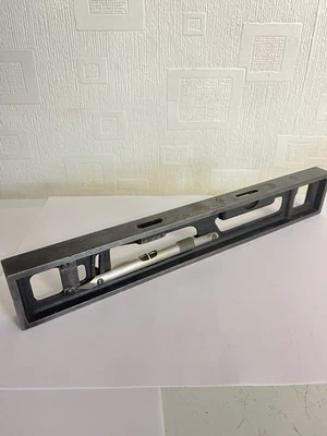 L. S. Starrett 15" Precision Engineer’s Inclinometer Spirit Level Vintage - Image 1 of 4