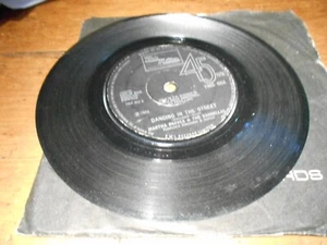 MARTHA REEVES & THE VANDELLAS - MOTOWN 7" SGL, DANCING IN THE STREET TMG 684 A 1 - Bild 1 von 2