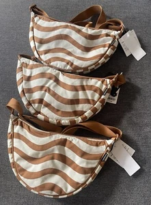 UNIQLO × Marimekko Mini borsa a tracolla rotonda Kahki strisce ondulate Set di 3 - Foto 1 di 7