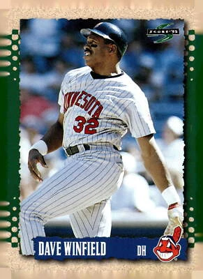 1995 Score #80 Dave Winfield - Image 1 of 2