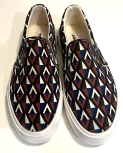 MENS EXPRESS SLIP ON CASUAL SHOES-SIZE 10, RN#55285, GEOMETRIC PATTERN-BRAND NEW - Picture 1 of 8