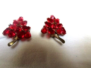 Vintage Bright Red Rhinestones Tree Shaped Flowers Clip Earrings - Picture 1 of 6