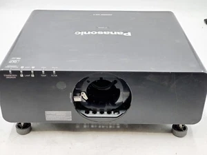 Panasonic PT-D6000UK DLP Projector, 6500 Lumens, XGA, 1024x768, Large Venue - Picture 1 of 4