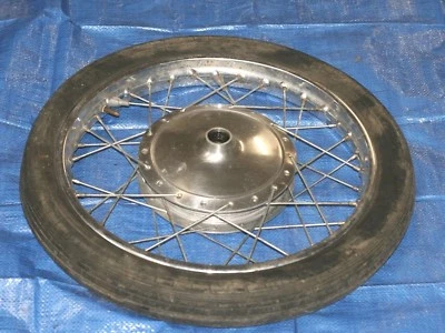 Suzuki 250 T20 X6 Hustler 1967 OEM llanta delantera cubo neumático ¡bonito!  Foto 1 de 3