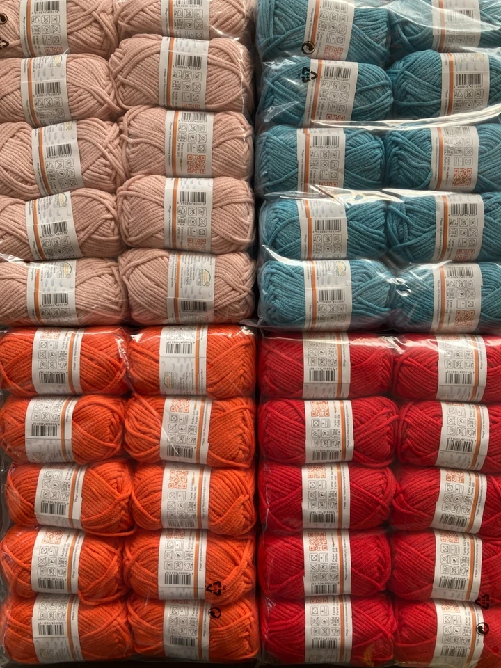 Häkelgarn  Strickgarn  Allroundgarn   4x10kn a25gr ( 40Kn ) + Buch k. Löw - Bild 1 von 3