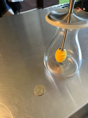 Tarro de miel de vidrio con cucharón, sello de silicona en la tapa, nunca usado Foto 1 de 4