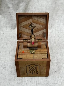 VINTAGE Bird Cigarette Dispenser Box Marquetry Inlay Mechanical - Picture 1 of 15