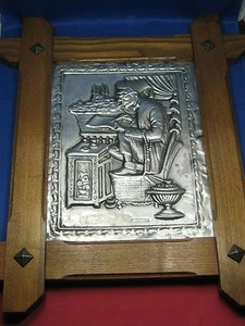 Antikes deutsches 18,5" x 15,5" geprägtes & graviertes Zinnbild mit Eichenrahmen schön - Bild 1 von 12