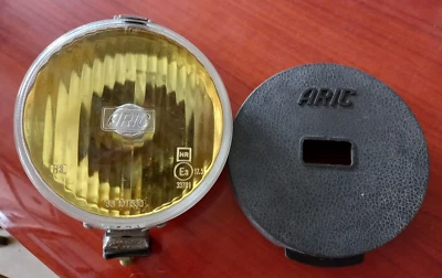 Aric 88101530 Faro Fendinebbia Profondità Peugeot 205 GTI Fiat 124 Abarth Spider Foto 1 de 4