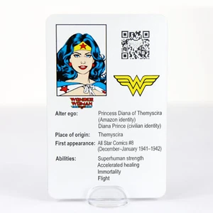 Wonder Woman Self Standing ID Trading Card - Picture 1 of 3