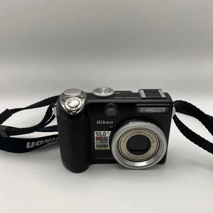 Nikon Coolpix P500 10MP Compact Digital Camera 36x Optical Zoom Black - Picture 1 of 6