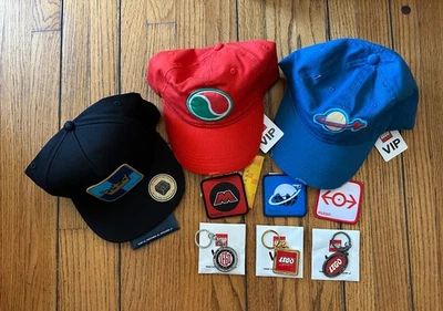 LEGO 5007090 Retro Classic Space Octan VIP Logo Cap Hat 3 Keychains Patches - Image 1 of 4