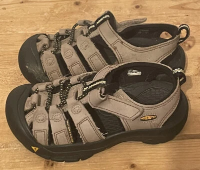 Keen Boys Waterproof hiking sport sandles  size 11 - Image 1 of 4
