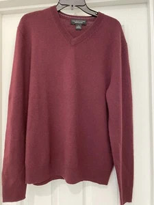 The Men's Store Bloomingdales Burgundy Cashmere V Neck Sweater Mens Size XL - Picture 1 of 8
