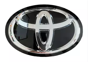 TOYOTA COROLLA 17-19 Emblem RAV4 AVALON 15-18 C-HR 17-19 Front Grille Logo - Picture 1 of 2