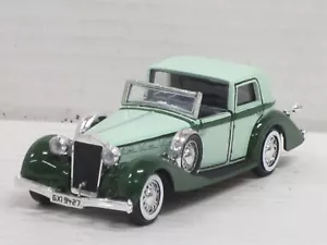 Delage D8 120 Limousine 1939 in blaßgrün/grün ohne Box Solido 31 1:43 gesupert - Bild 1 von 4