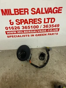 LLAVE DE BLOQUEO DE ENCENDIDO GENUINA RENAULT KANGOO + TRANSPONDEDOR Y TAPA DE COMBUSTIBLE - Imagen 1 de 2