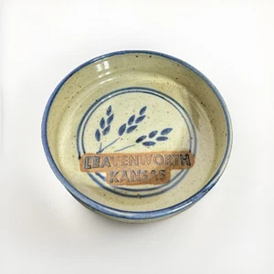Flint Hills Clayworks Studio Pottery Bowl 7” x 2” Marion Kansas Signed - Picture 1 of 7