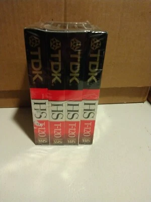 Nuevo en caja Nuevo TDK T-120 HS Paquete de 4 cintas de video VHS en blanco envueltas selladas de fábrica Foto 1 de 4