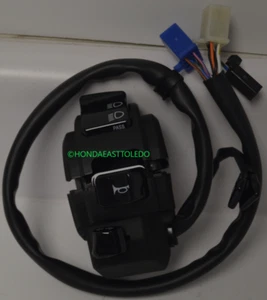 INTERRUPTOR INTERMITENTE IZQUIERDO HONDA OEM 2017-2019 CMX300 CMX500 REBEL 35200-K87-A02 - Imagen 1 de 4