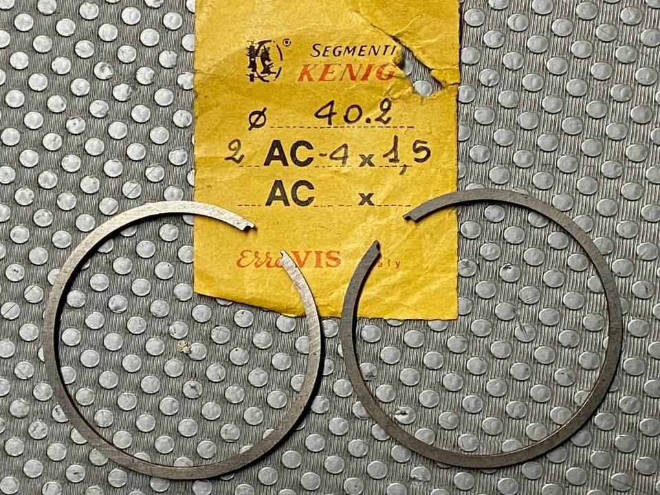 SERIE SEGMENTI FASCE ELASTICHE  40,2 X 1,5 GRANO INTERNO - Immagine 1 di 1