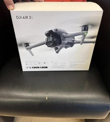 DJI Air 3S - Photo 1/4