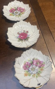 3 platos florales y dorados en forma de hoja de Japón, baratija, platos de caramelo de colección - Imagen 1 de 10