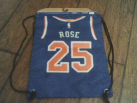 NEW YORK KNICKS Rose 25 drawstring backpack, NEW Cover