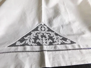 SCHWERES ANTIK LEINEN LAKEN ODER GARDINE 246X180cm WEISS MIT SPITZENEINSATZ - Bild 1 von 5