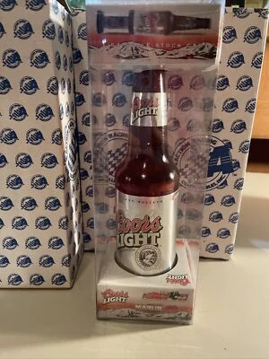 NASCAR Diecast 1 64 # 40 2002 Sterling Marlin Coors Light in a Bottle Foto 1 de 4
