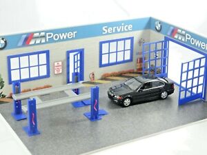 Diorama Model Kit Auto Garage Scale 1:43 Sports Car Service Display Decoration