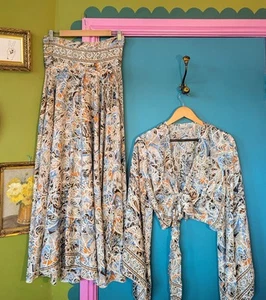 BNWT RECYCLED SARI SILK TWO-PIECE SET/ CO-ORD; MAXI SKIRT & BELL SLEEVE TOP L/XL - Picture 1 of 3