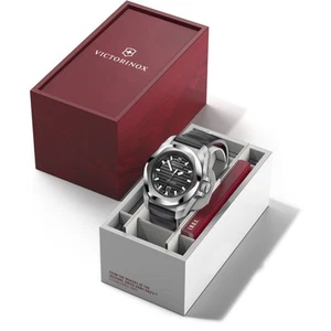 Victorinox Wristwatch Swiss Army I.N.O.X. Automatic 41 mm 242039 - Picture 1 of 7