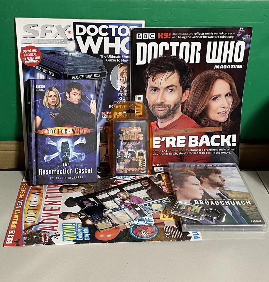 David Tennant Merch (DVD, revista, chaveiros, jogo de cartas)  - Imagem 1 de 4