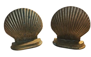 Vintage Mid Century Modern Solid Brass Scallop Shell Bookends. - Picture 1 of 2