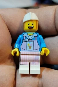 Lego Ice Cream Mike 70804 The LEGO Movie Minifigure C16 - Picture 1 of 3