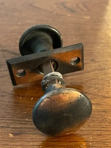 Antique vintage arts crafts mission japanned screen door knobs plate part - Picture 1 of 2