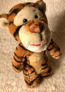 Juguete de peluche de colección, Disney, Winnie the Pooh TIGGER - Imagen 1 de 7